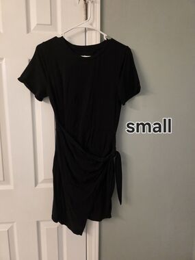 Target Black Short Sleeve Tie-Waist Dress